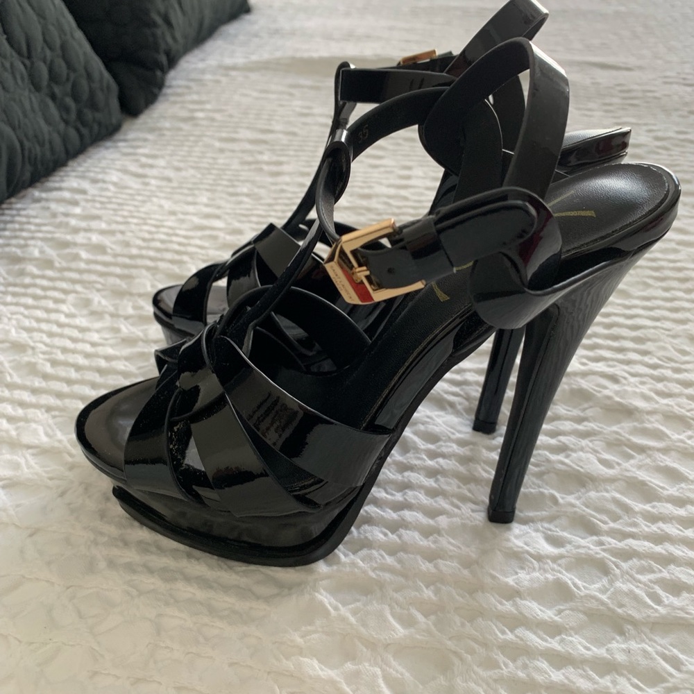 YSL YVES SAINT LAURENT TRIBUTE SANDAL